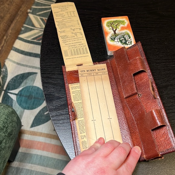 Vintage tooled leather playing card holder bridge and gin rummy score pad - Picture 8 of 11